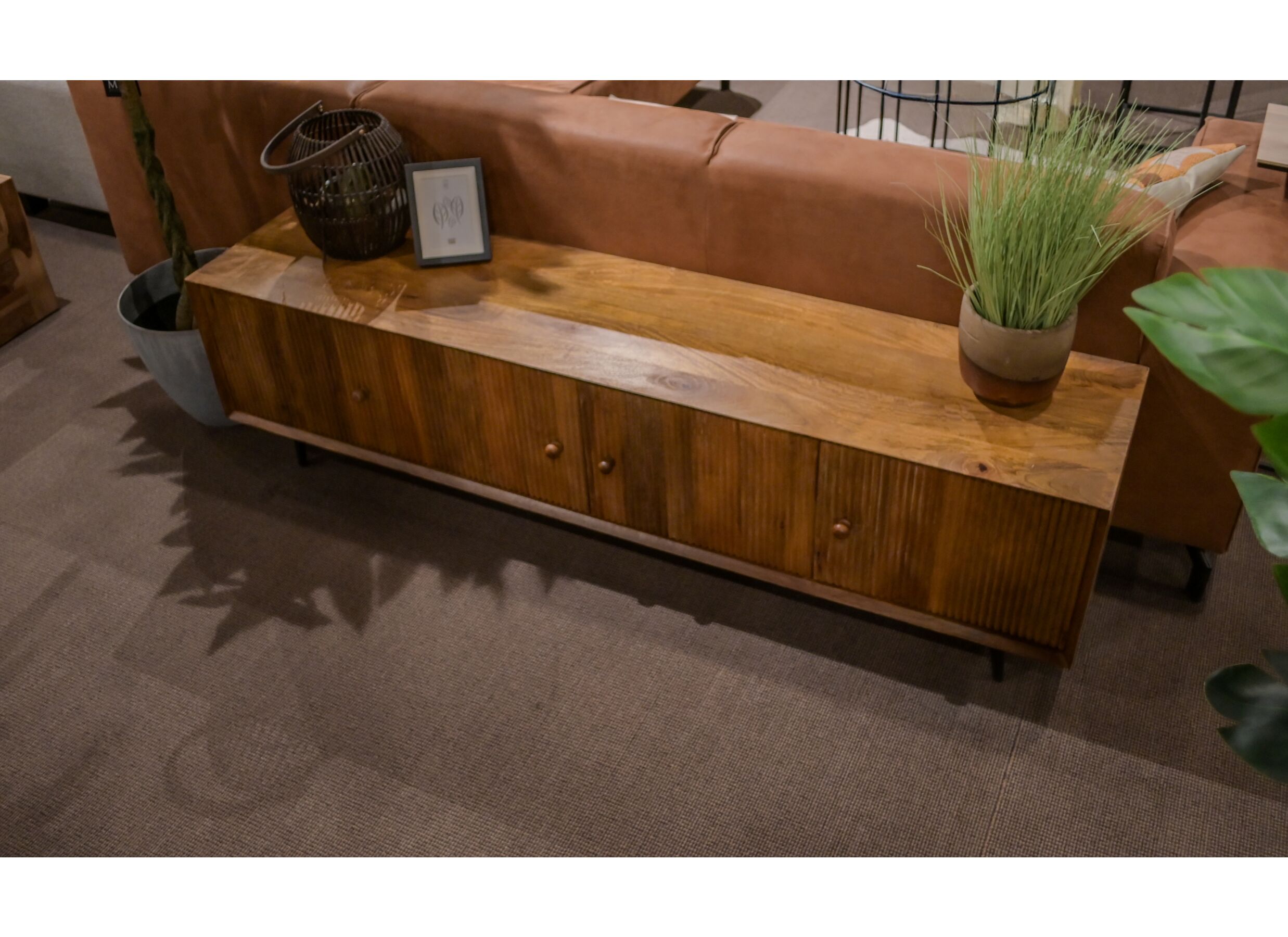 Meuble TV Paladin 180cm - manguier massif - color finish