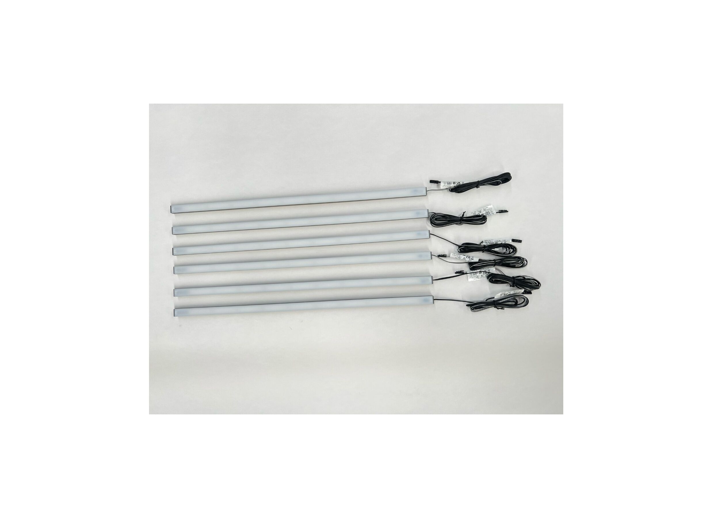 Éclairage LED Valencia avec 2 portes vitrées ou 4 portes - Éclairage LED Valencia avec 2 portes vitrées ou 4 portes