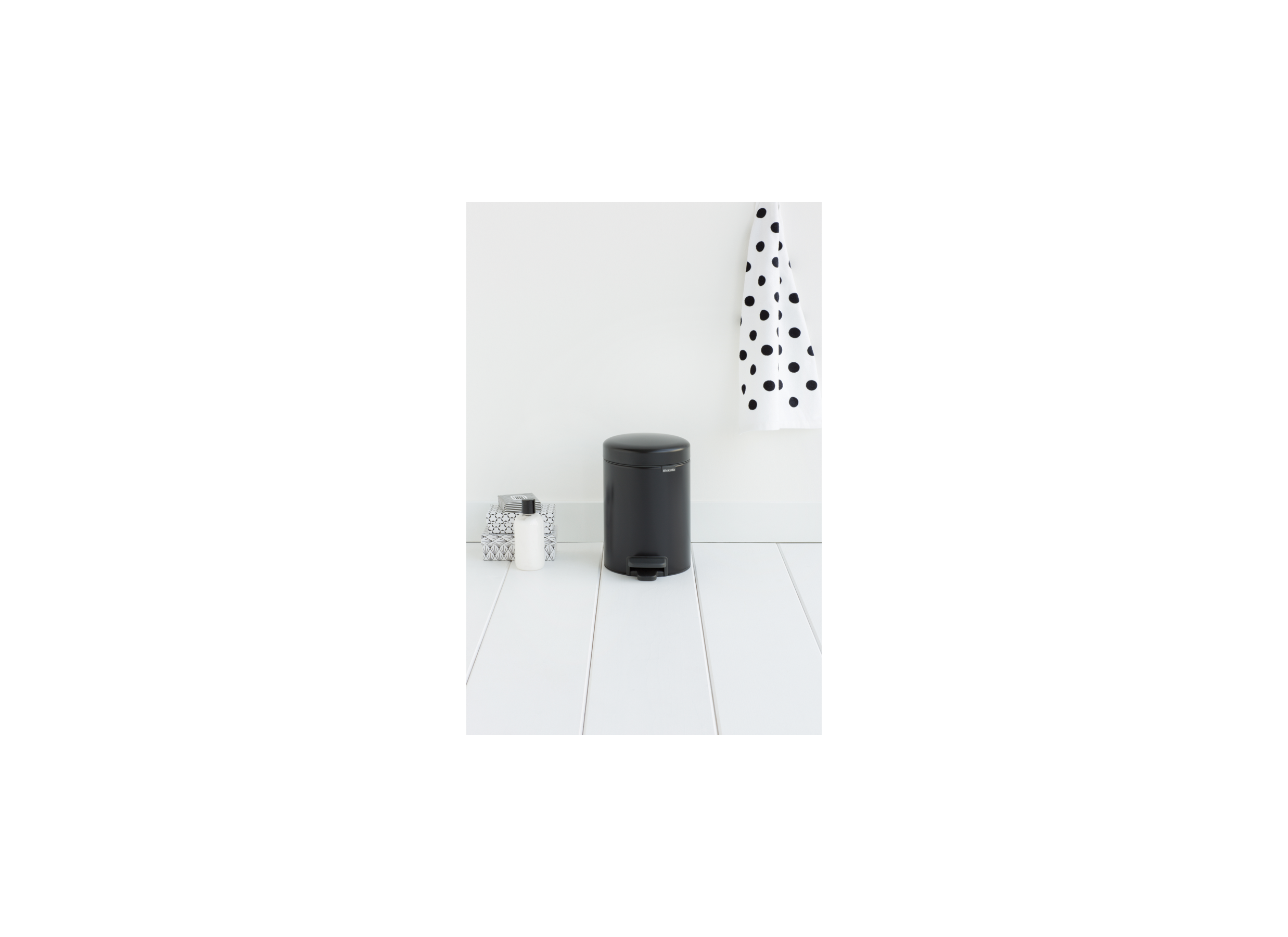 Sfeerfoto - Pedaalemmer NewIcon Brabantia 3L matt black