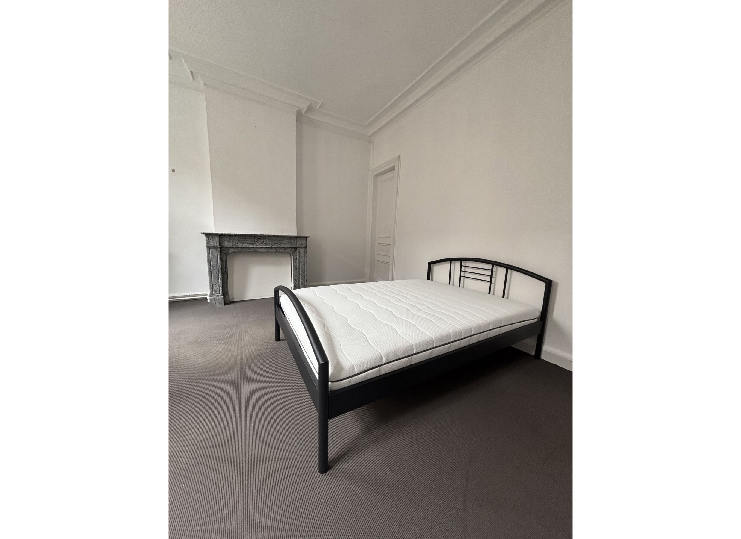 Foto ambiance - Lit You 140x200cm - métal - noir