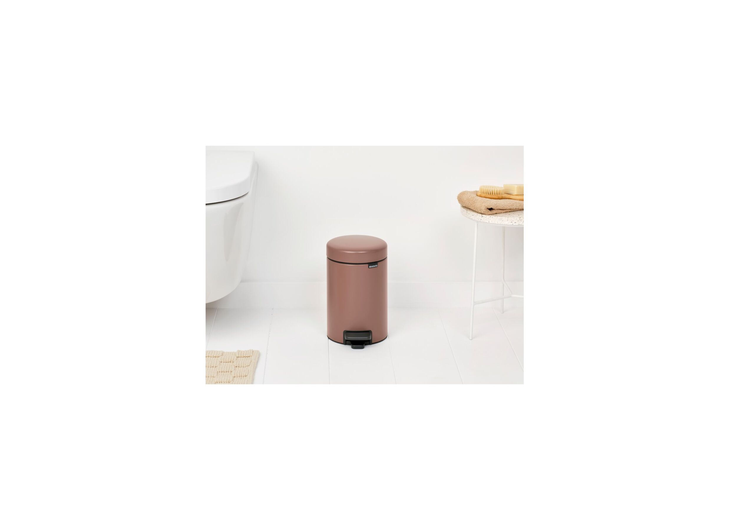 Sfeerfoto - Pedaalemmer Newicon Brabantia 3L satin taupe