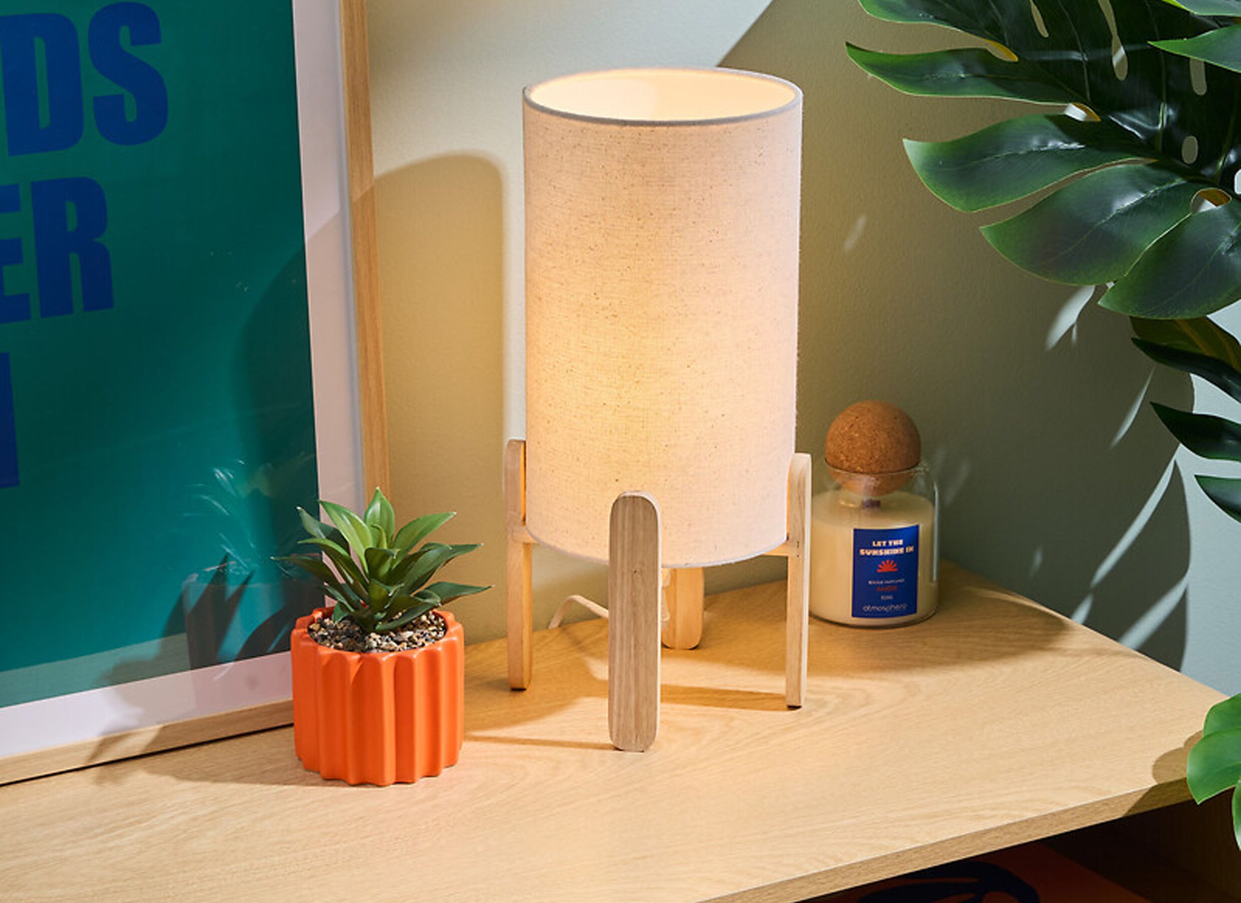 Foto ambiance - Lampe de table Rafa Ø18xH37cm - hevea & PVC - beige & naturel