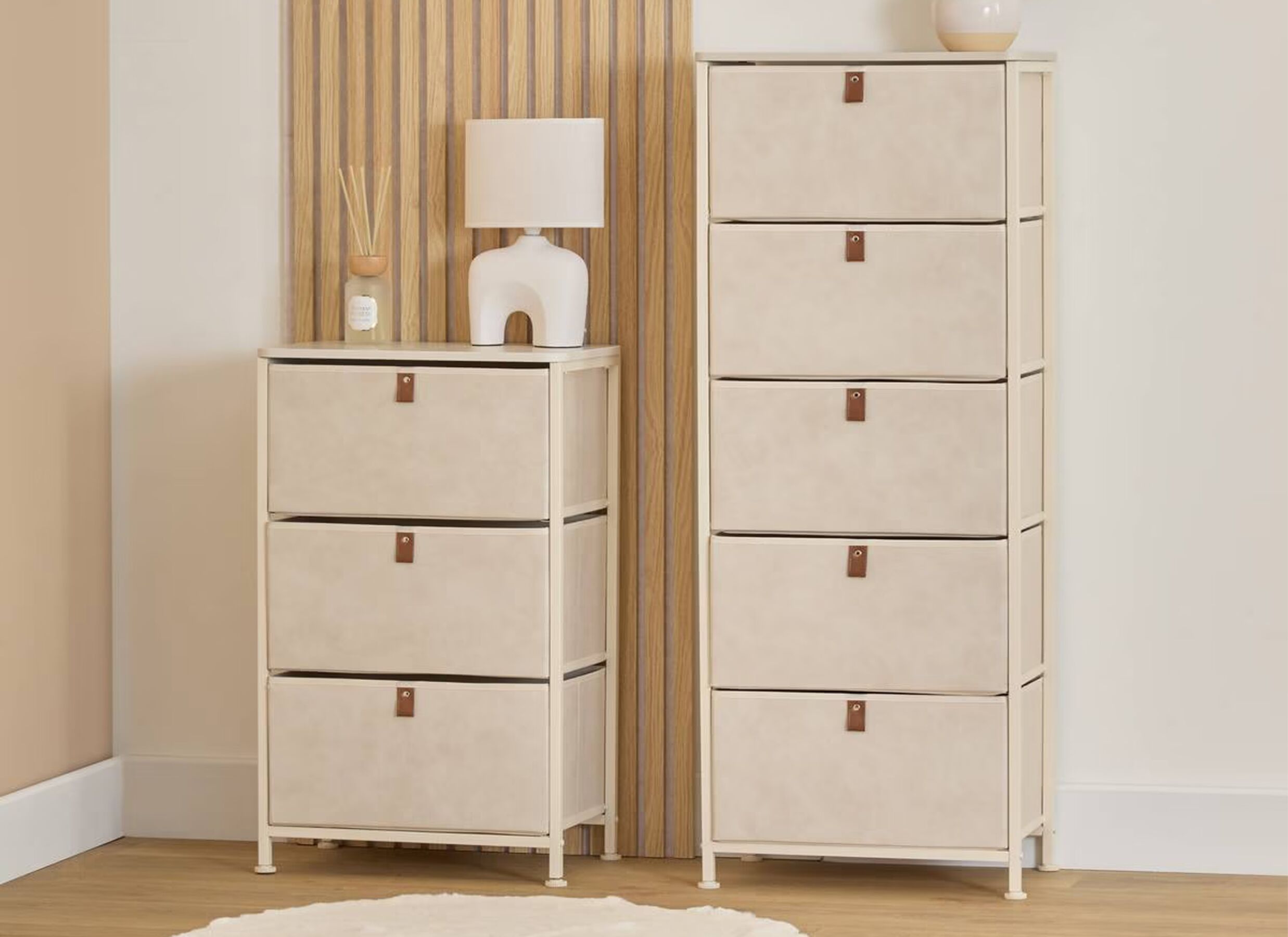 Foto ambiance - Commode Tissa 45x30x73cm - acier & MDF - beige