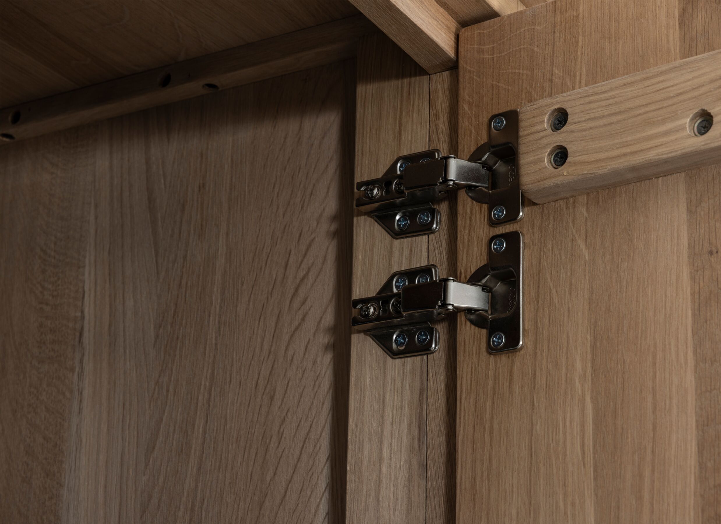 Detailfoto - Vitrinekast Grimaldi 230cm - eik massief - naturel