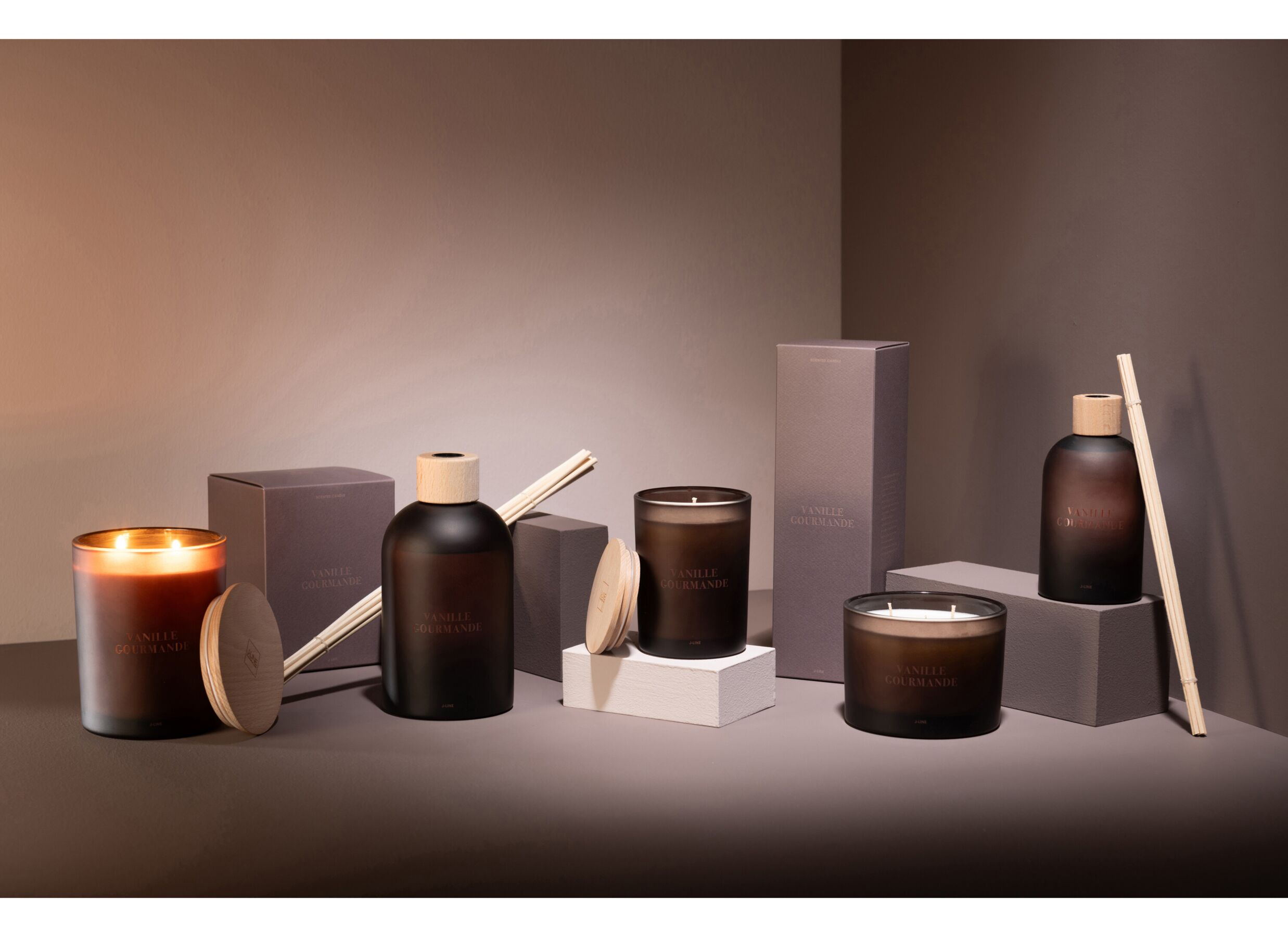 Foto ambiance - Bougie parfumée Vanille H8,5cm 38H - brun