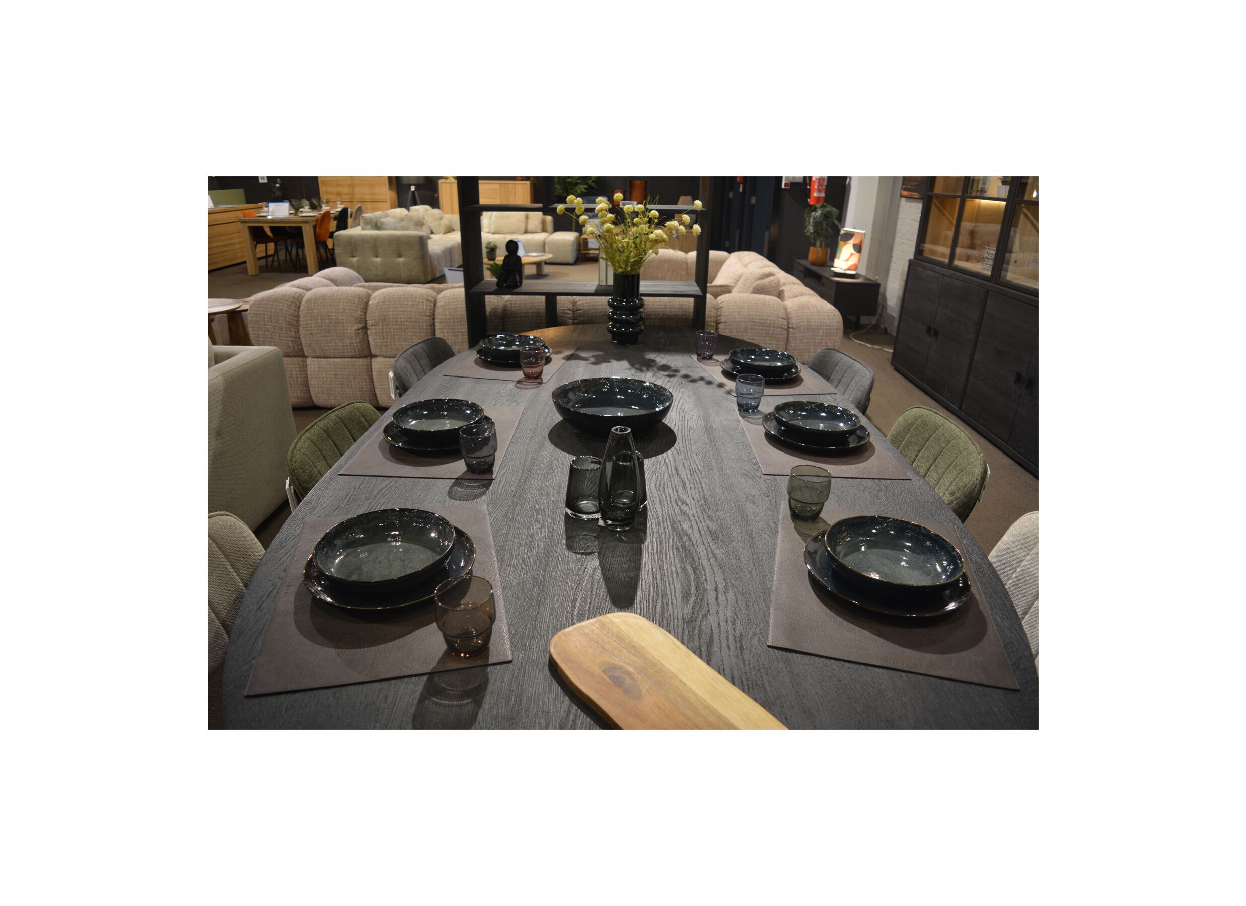 Table Mauri 200x115cm - chêne massif - noir
