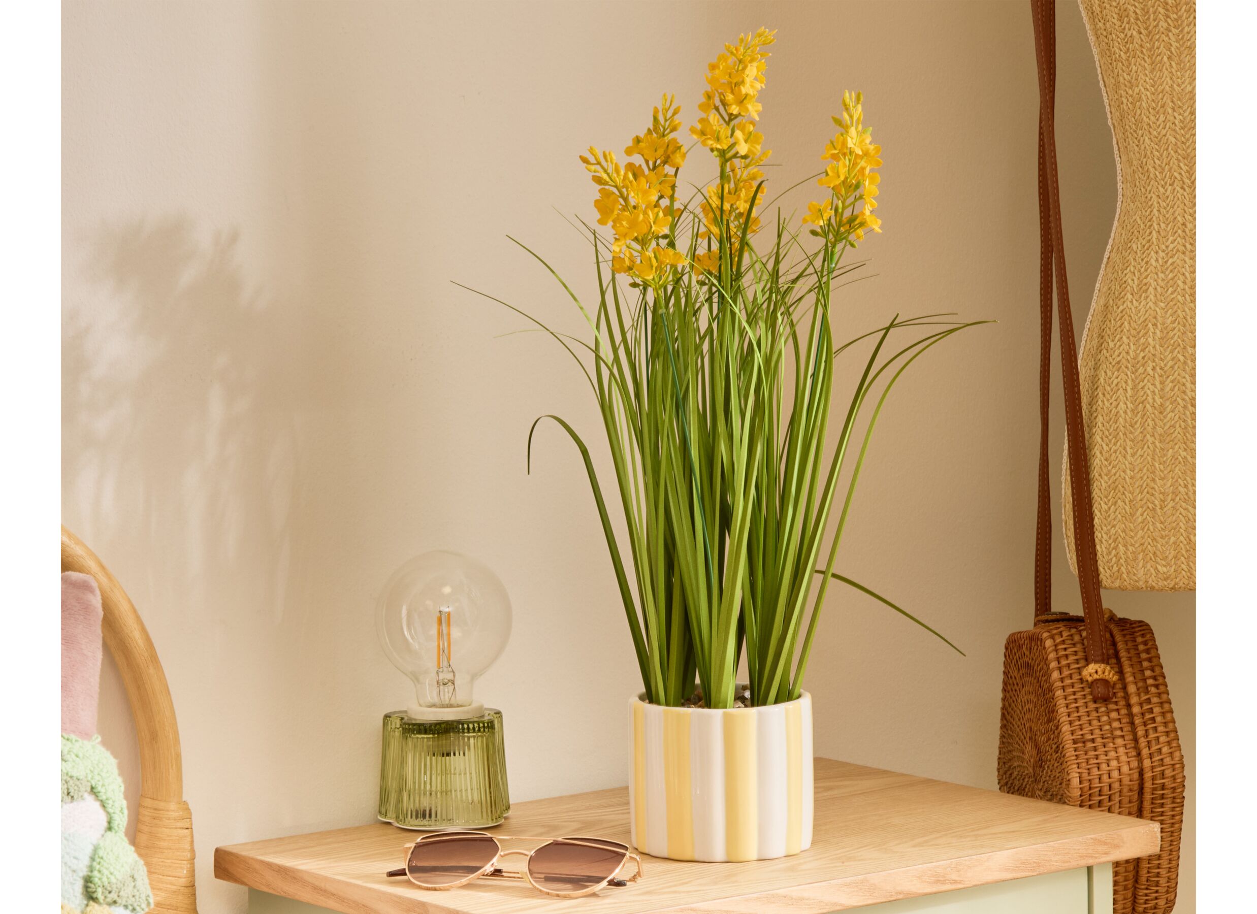 Foto ambiance - Plante artificielle Daura H47cm - dolomite - jaune & vert