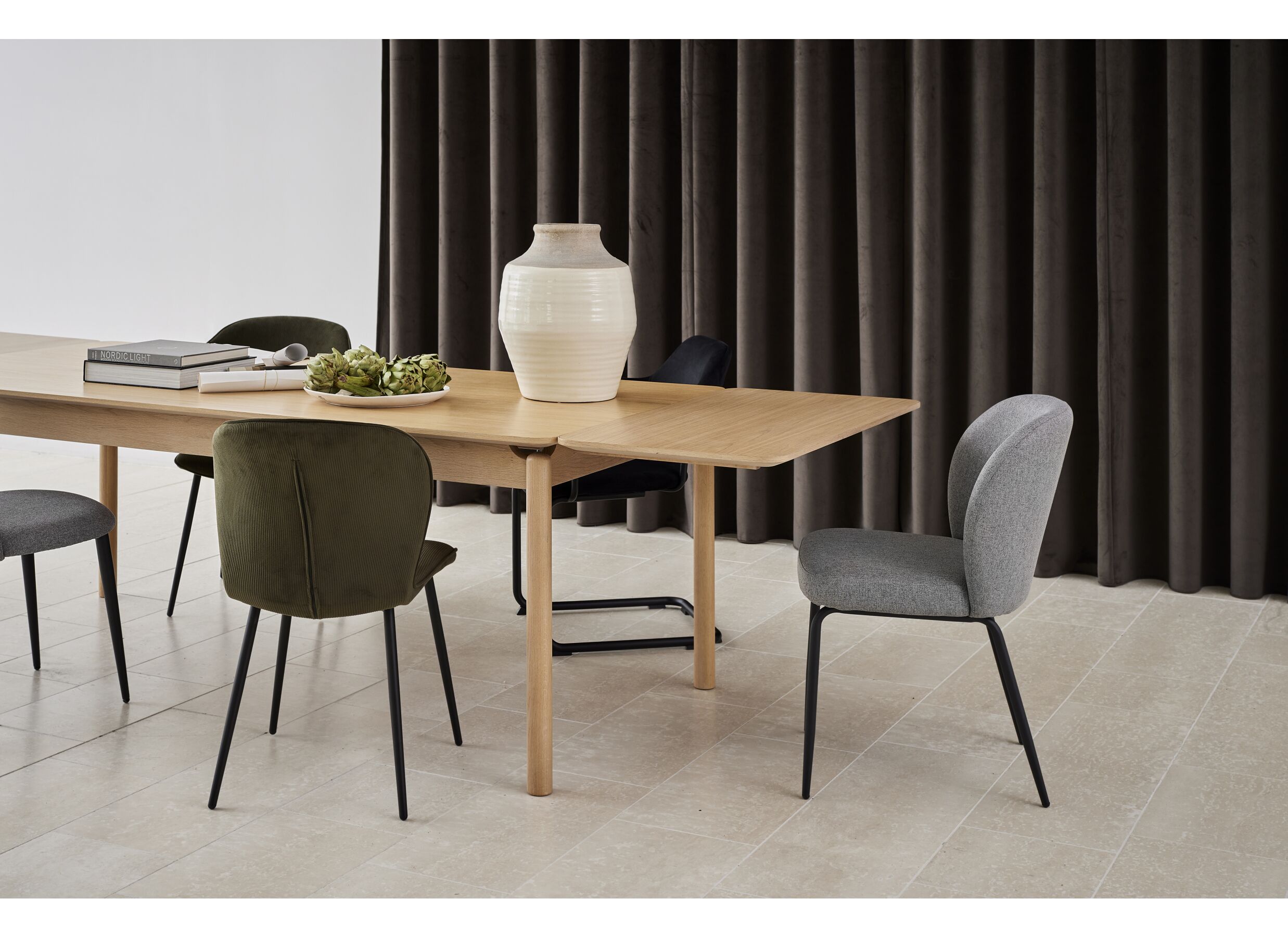 Sfeerfoto - Stoel stof olive green