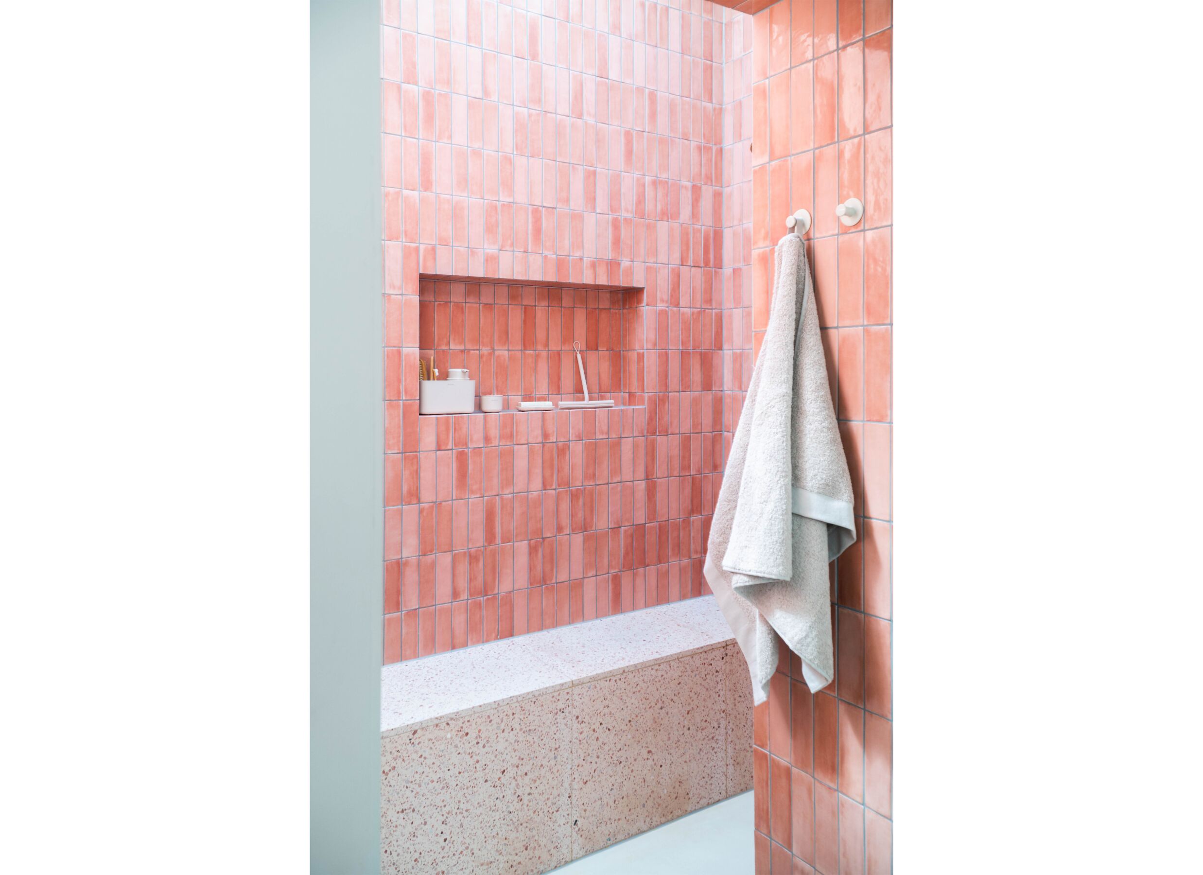 Sfeerfoto - Douchewissers ReNew met deurhaak 24x26cm - silicone - soft beige