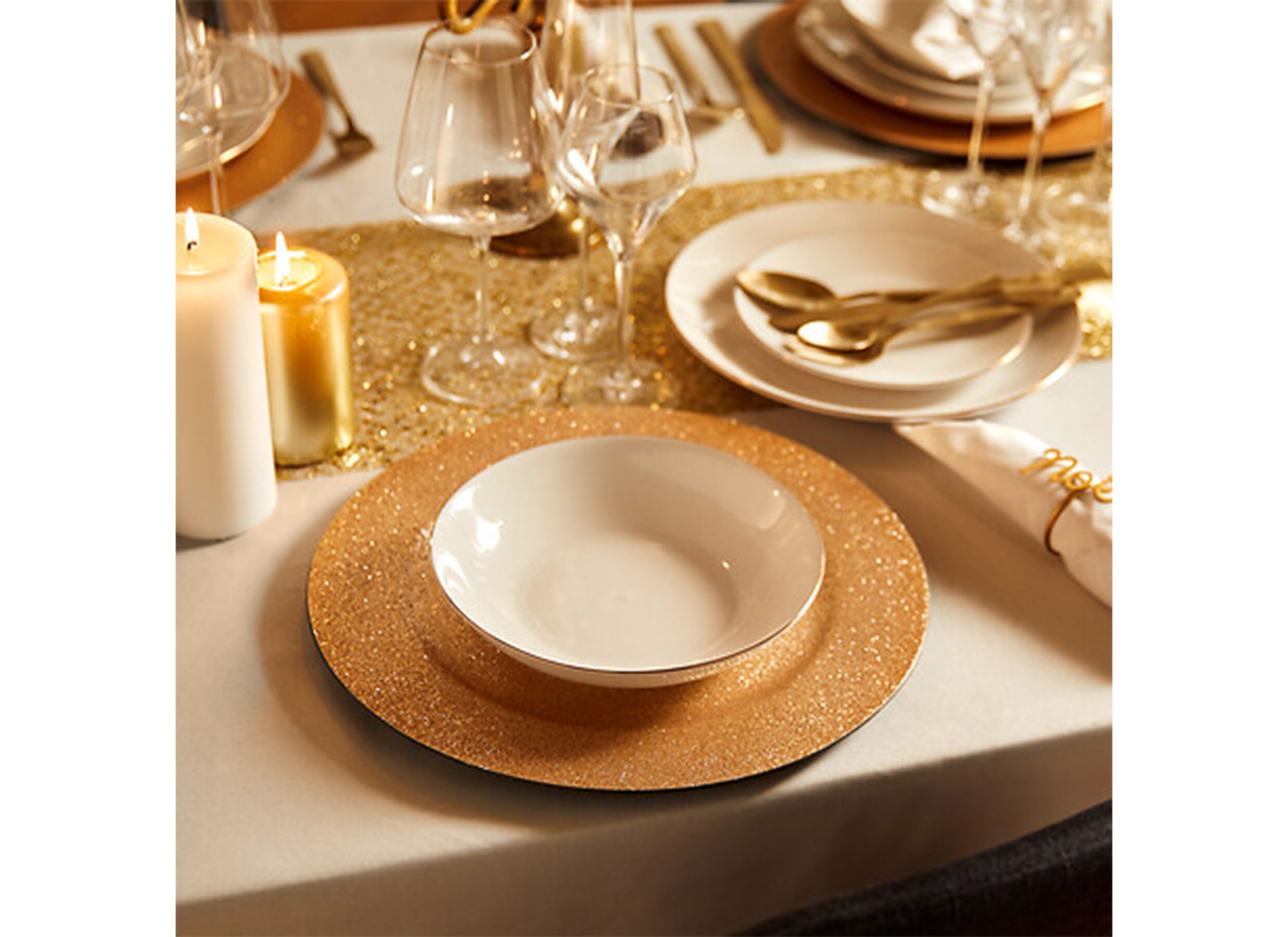 Foto ambiance - Assiette de presentation Ø33cm - plastique - doré
