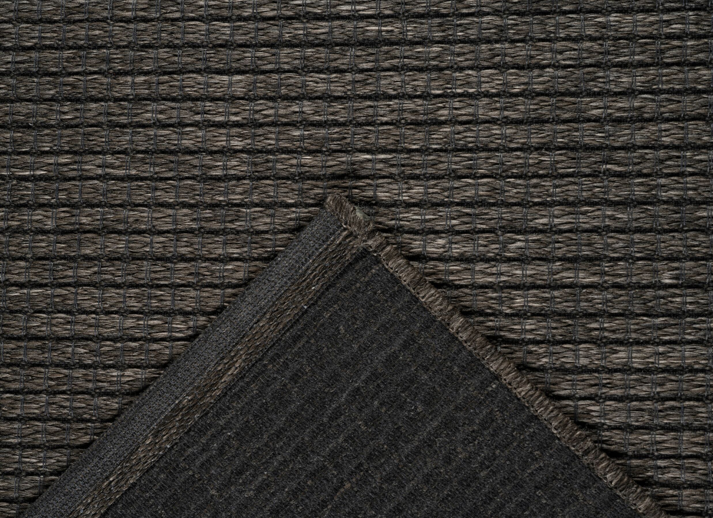 Detailfoto - Buitentapijt Brandon 200x290cm - polypropyleen - donkerbruin