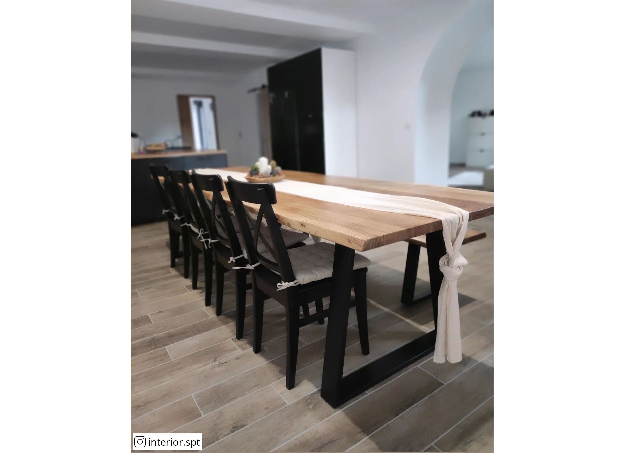 Foto ambiance - Table tronc d'arbre Scarface 300x110cm - sheesham massif - naturel
