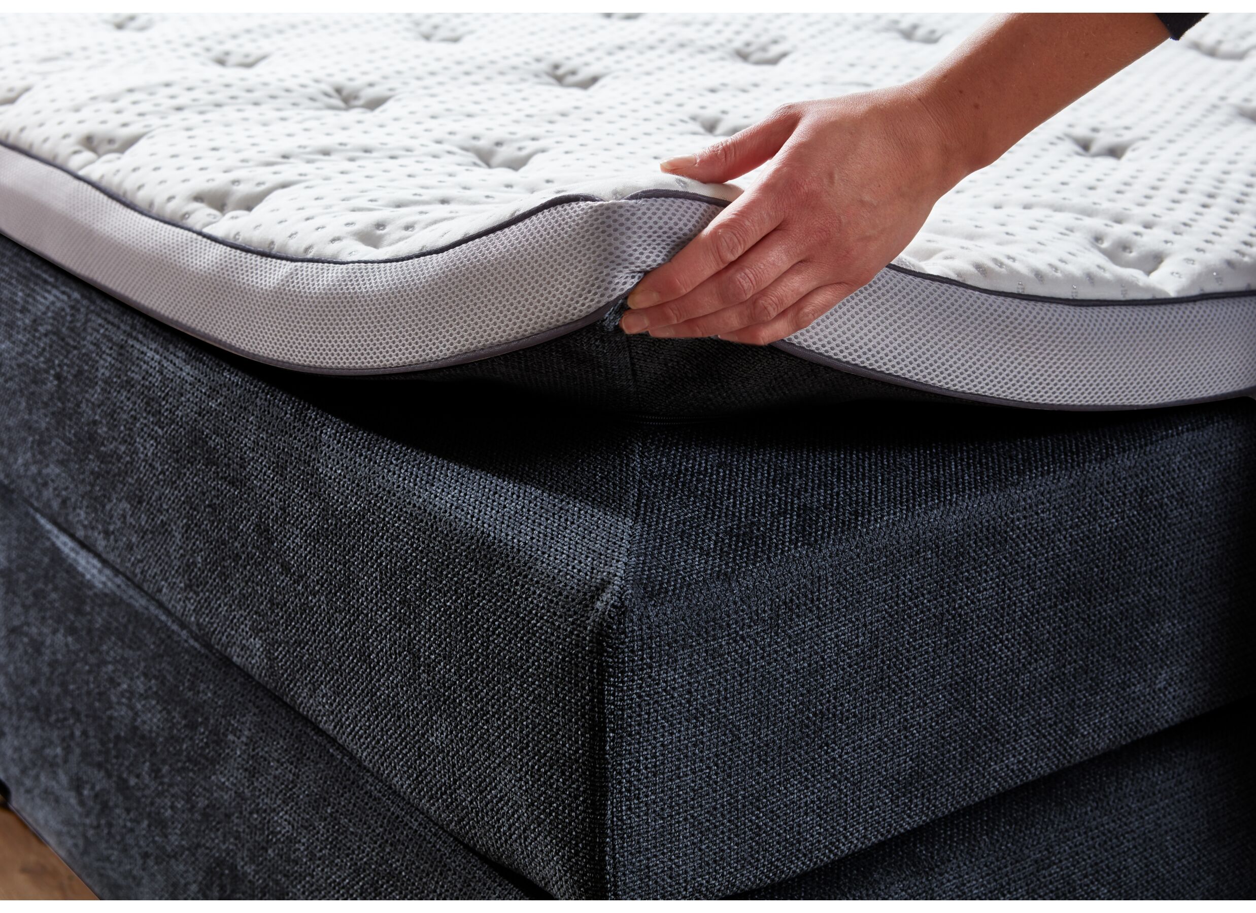Detail - Boxspring BX2110 Portage 180x200cm - tissu - gris bleu avec rangement