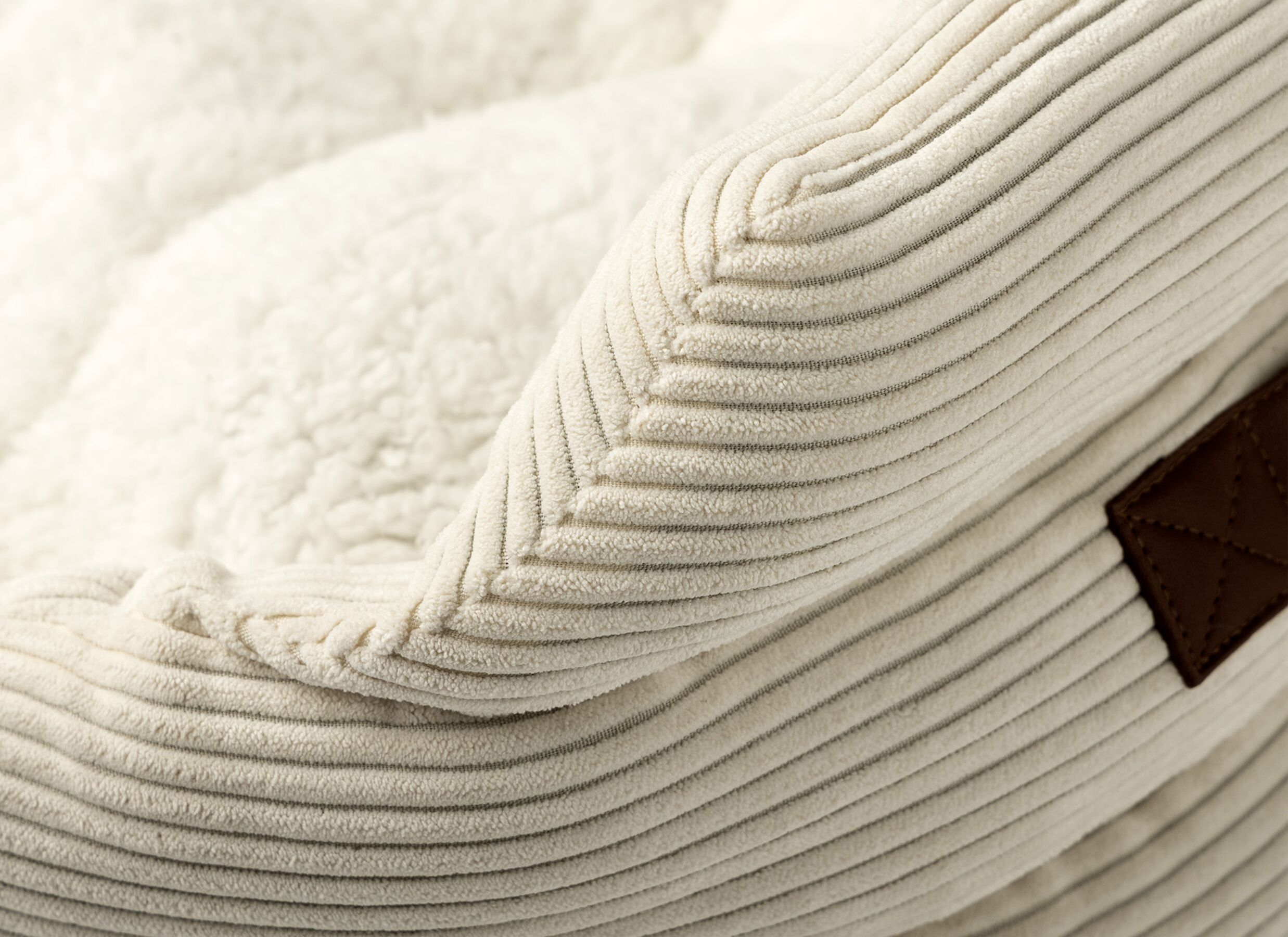 Detail - Panier pour chien Molly Whisper 55x45cm - tissu - beige