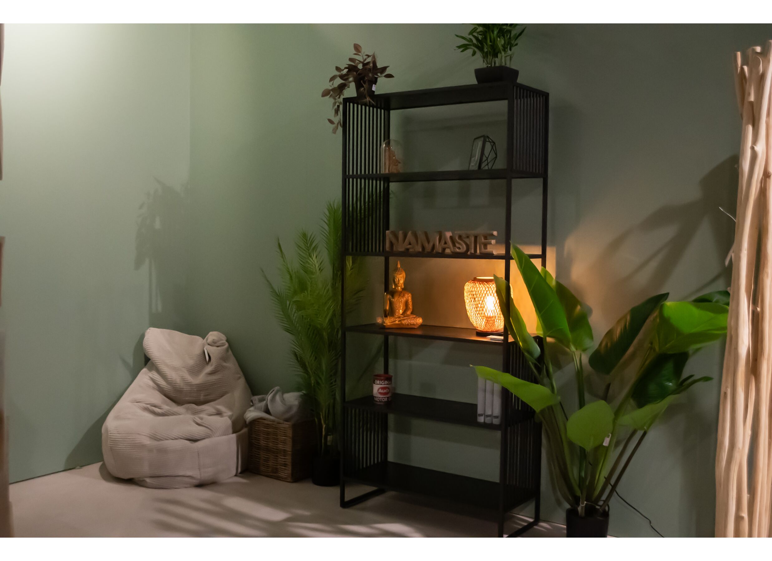 Sfeerfoto - Opbergrek Mefisto 83x35x185cm - metaal melamine - zwart