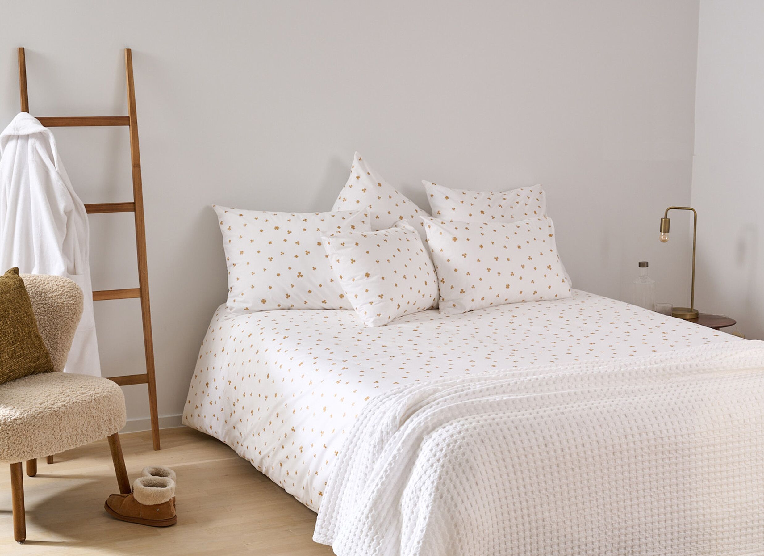 Sfeerfoto - Dekbedovertrek Clover 240x200/220cm - percale - wit