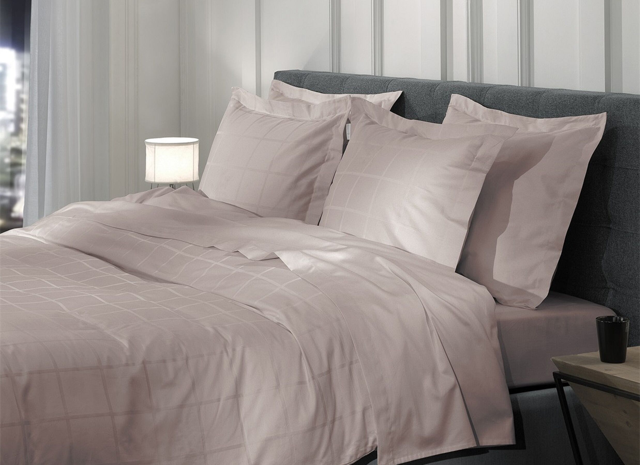 Foto ambiance - Housse de couette Heckettlane Diamante 240x220cm - satin de coton - rose tan
