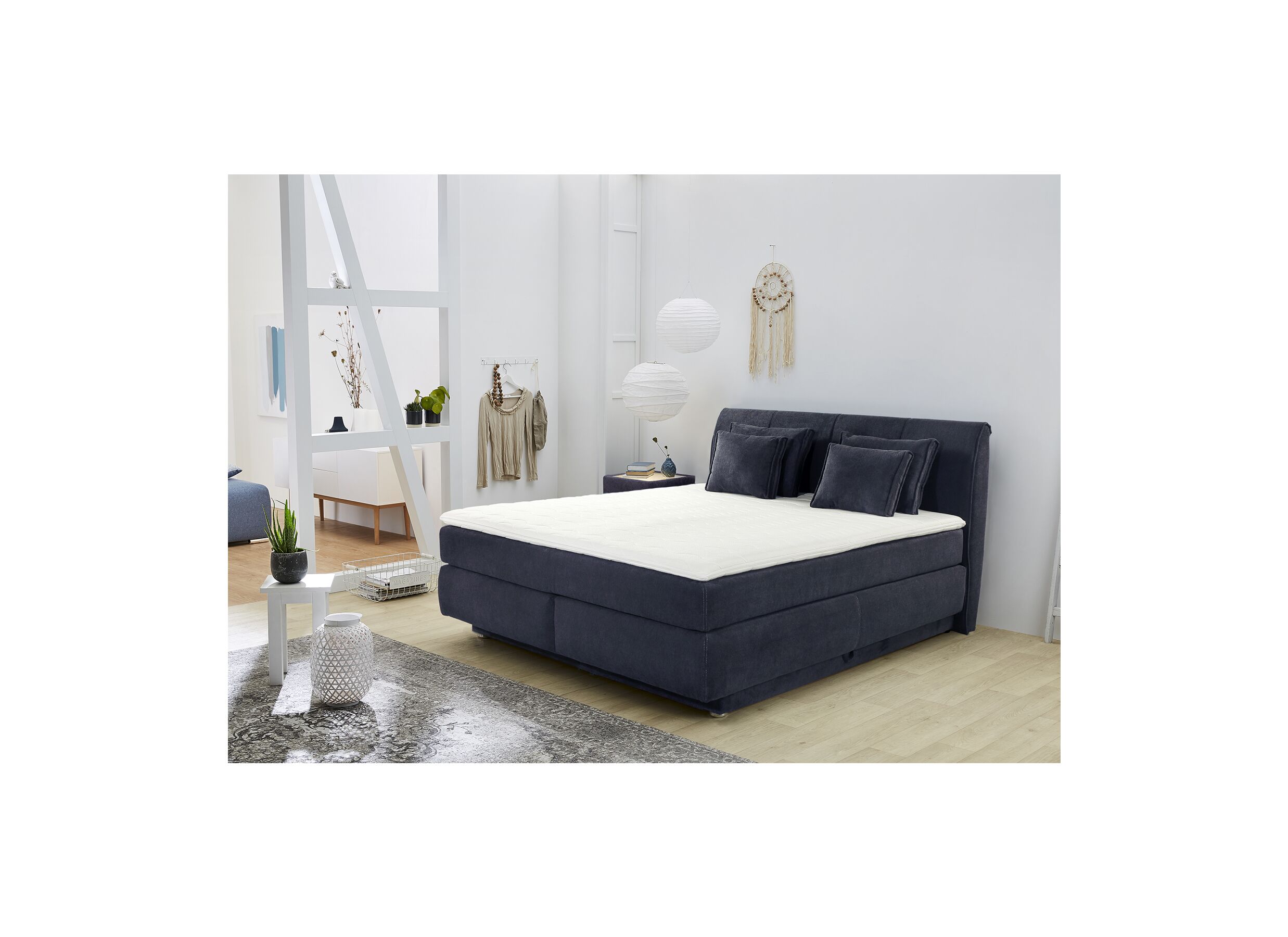 Foto ambiance - Boxspring Carla Max 180x200cm avec rangement tissu bleu micro