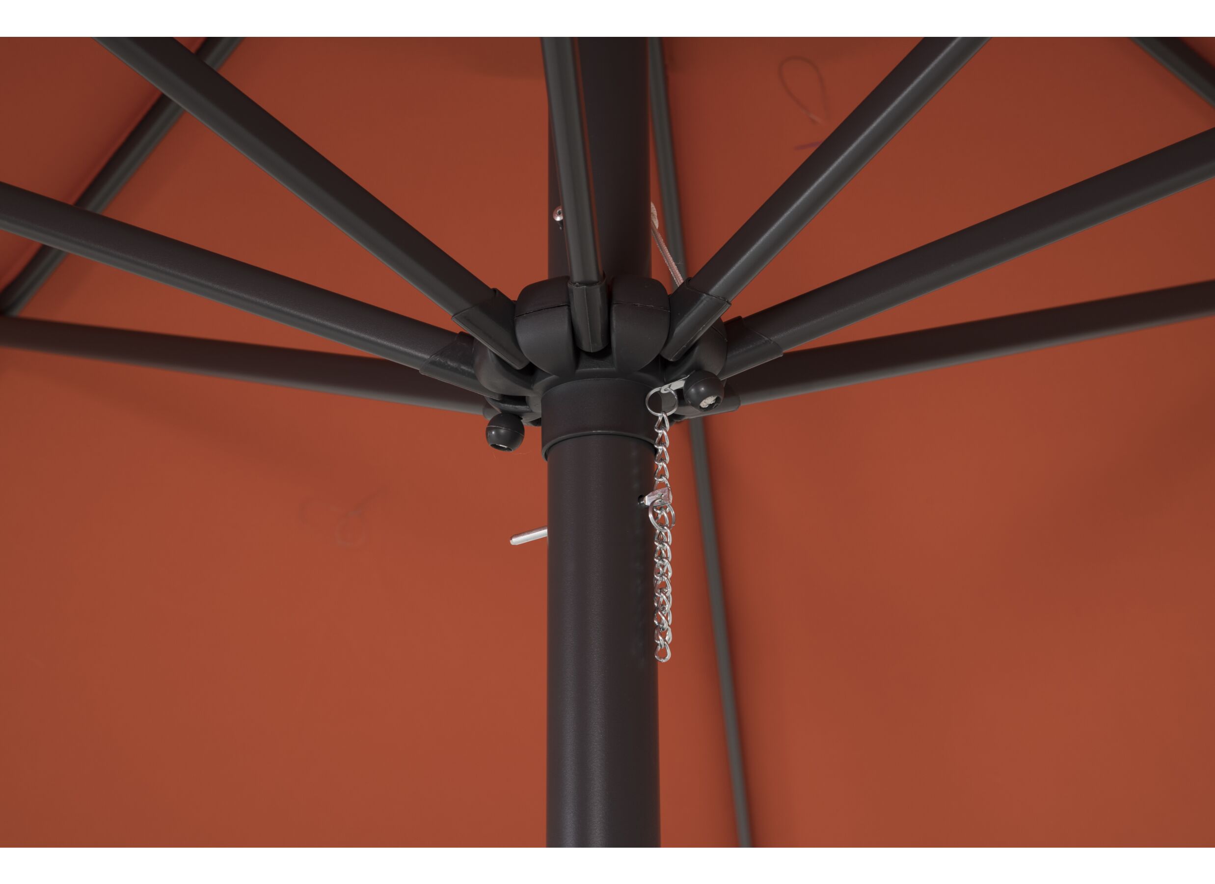 Detail - Parasol Nerissa Ø350cm rouge avec couverture
