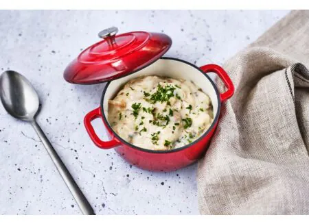 Foto ambiance - Cocotte Fontestic Mini Ø12cm - fonte - rouge