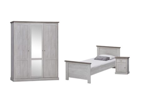Kinderkamer Eline met 3-deurs kast