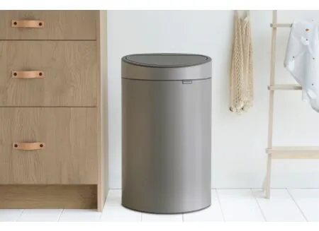 Sfeerfoto - Touch Bin Brabantia 40L grijs